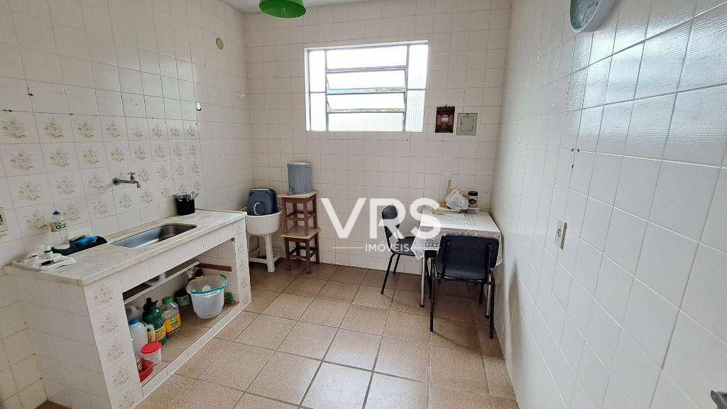 Casa à venda com 4 quartos, 142m² - Foto 42