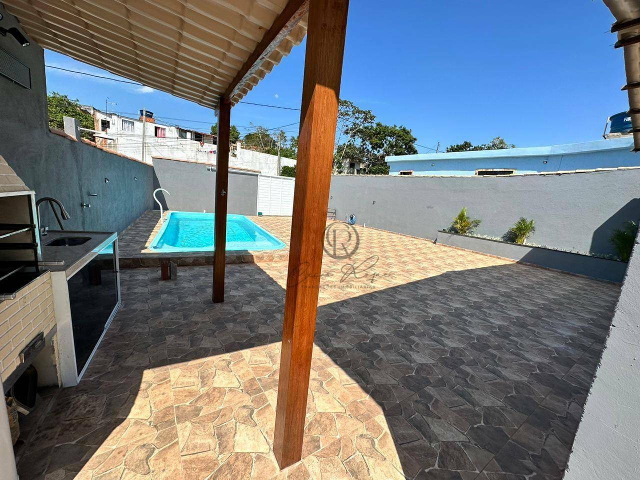 Casa de Condomínio à venda com 3 quartos, 100m² - Foto 1