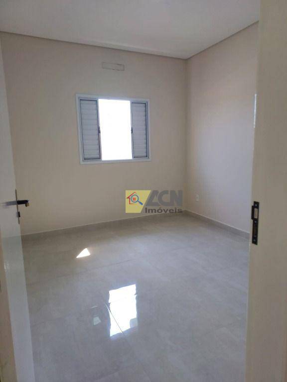 Casa à venda com 3 quartos, 96m² - Foto 11