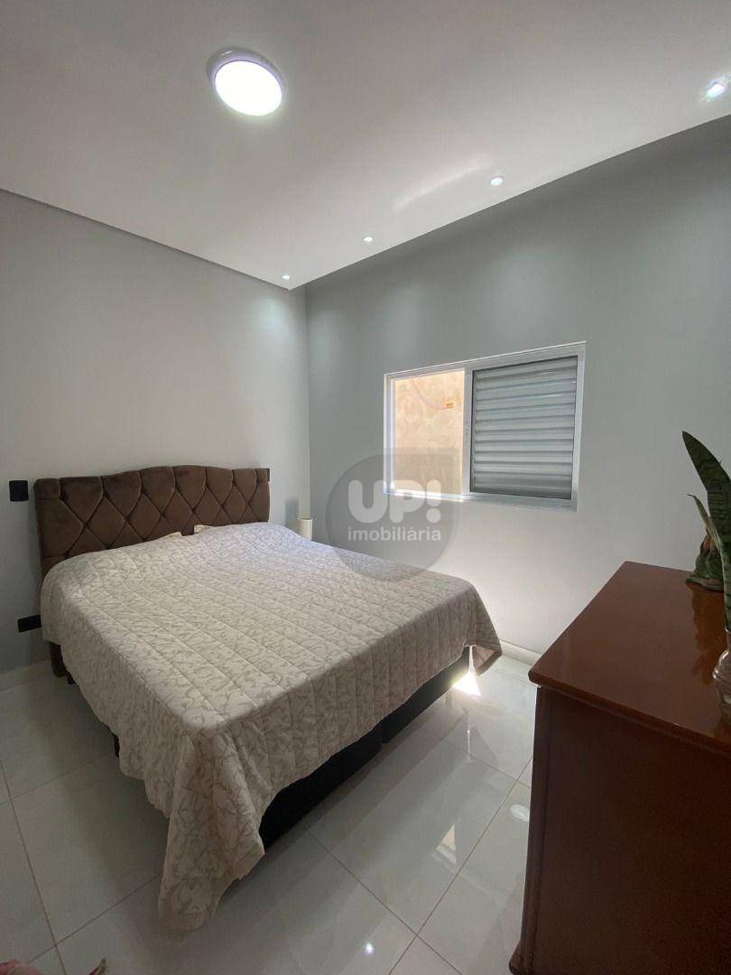 Casa à venda com 2 quartos, 100m² - Foto 13