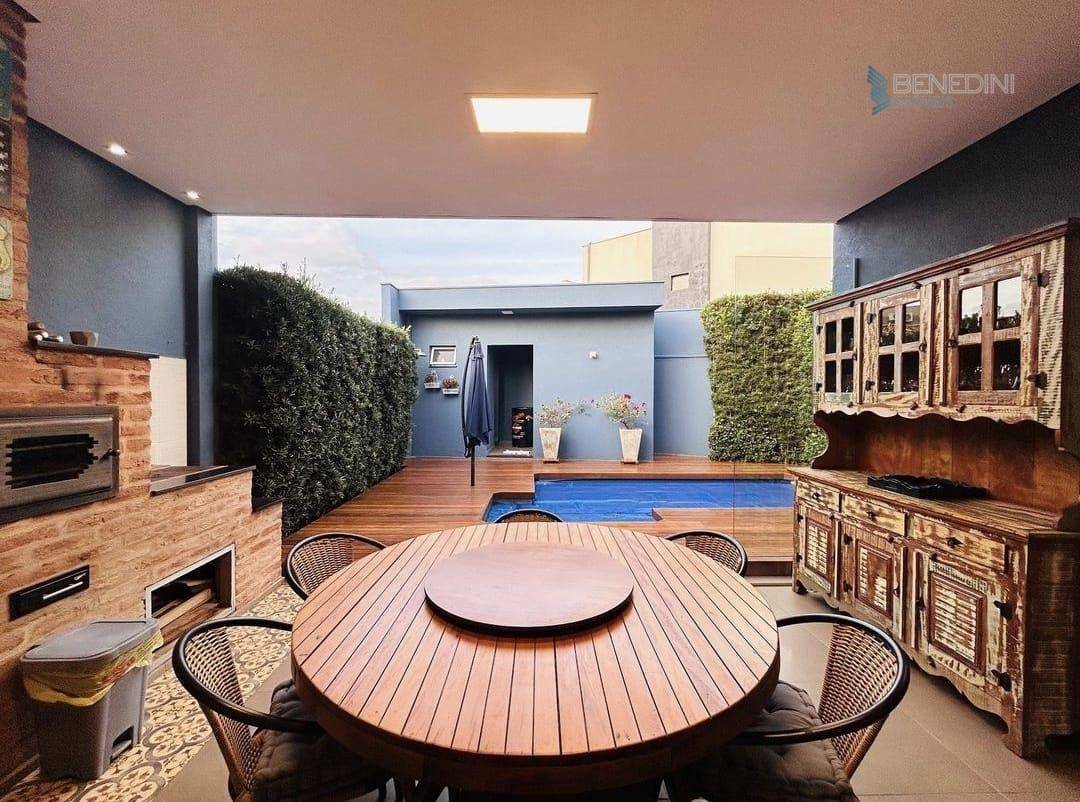 Casa de Condomínio à venda com 4 quartos, 230m² - Foto 4