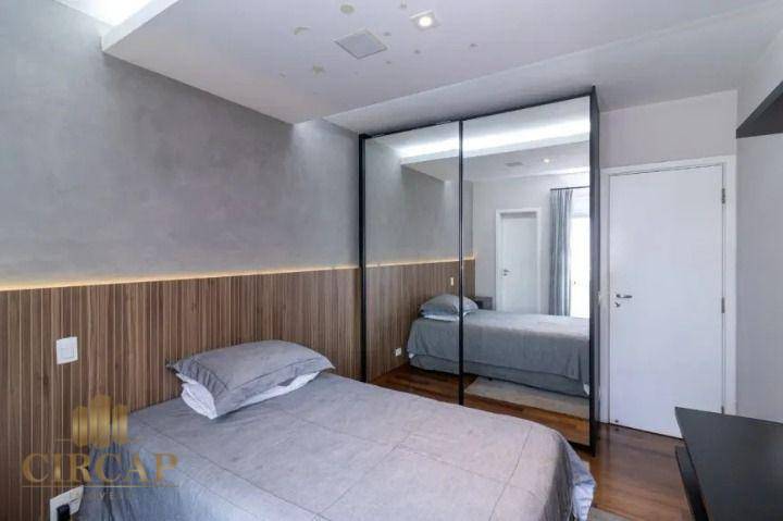 Apartamento à venda com 3 quartos, 220m² - Foto 20