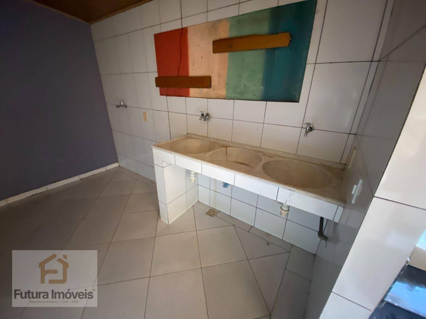 Casa para alugar com 3 quartos, 200m² - Foto 10