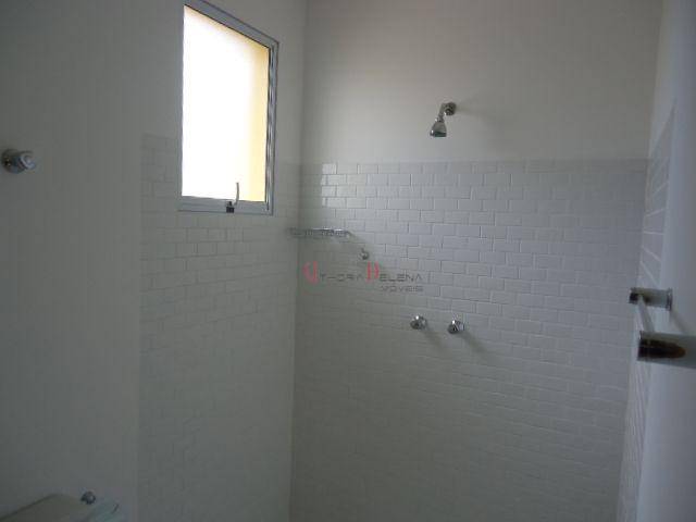 Casa de Condomínio para alugar com 3 quartos, 200m² - Foto 15