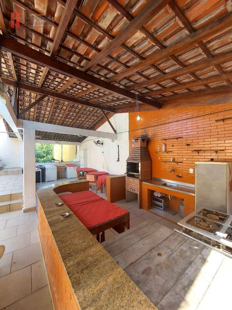 Casa à venda com 7 quartos, 260m² - Foto 40