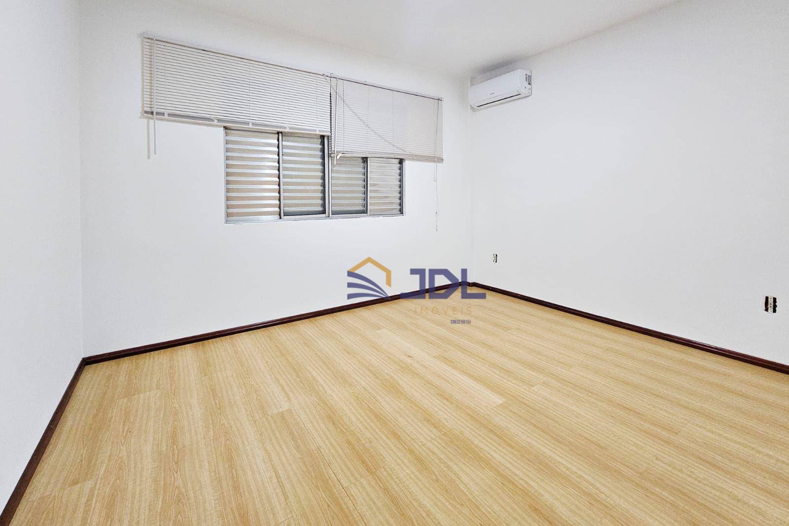 Apartamento à venda com 2 quartos, 85m² - Foto 11