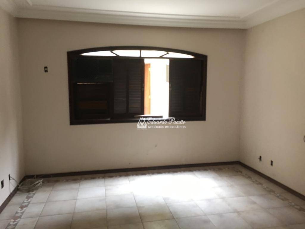 Sobrado à venda com 6 quartos, 550m² - Foto 47