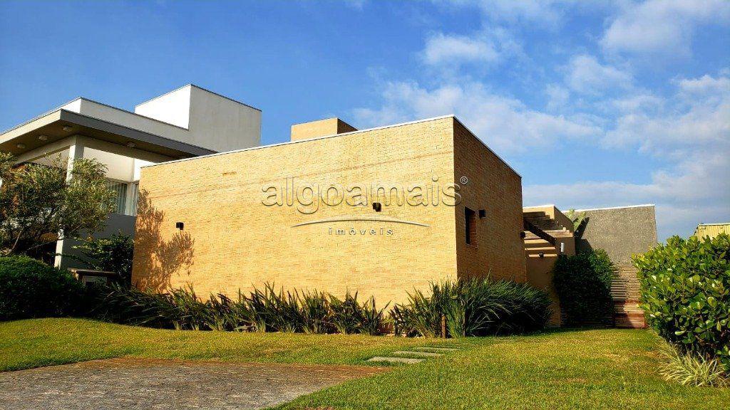 Casa de Condomínio à venda com 4 quartos, 181m² - Foto 2