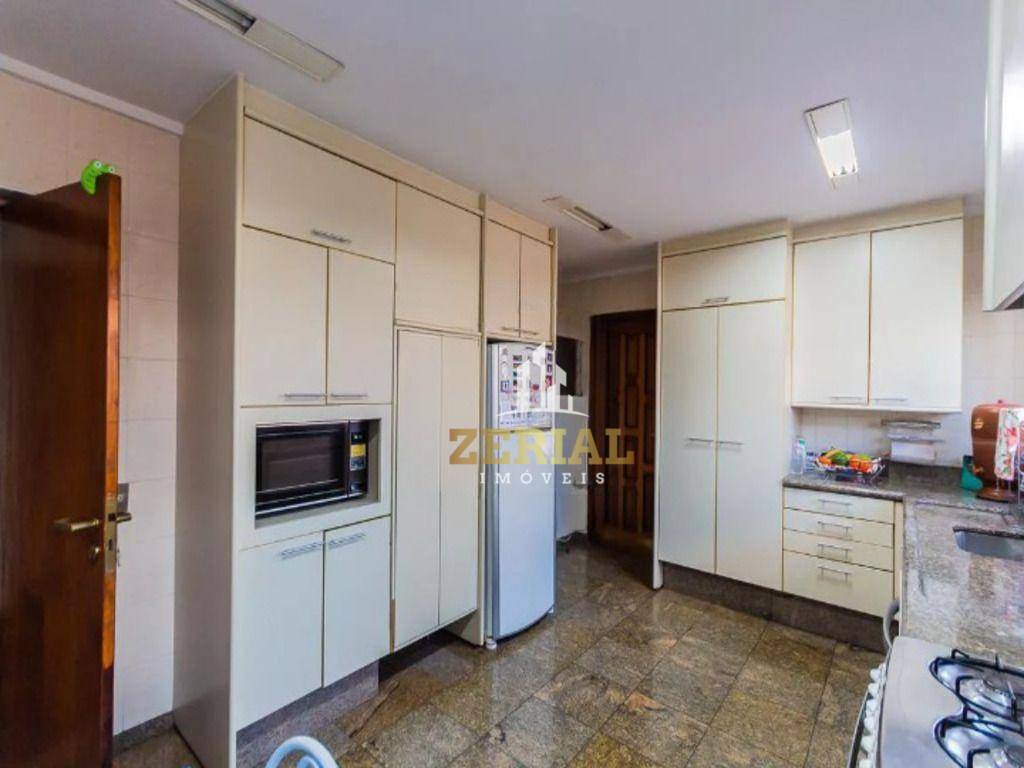 Apartamento à venda com 4 quartos, 226m² - Foto 6