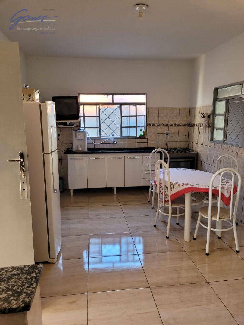 Casa à venda com 2 quartos, 121m² - Foto 6