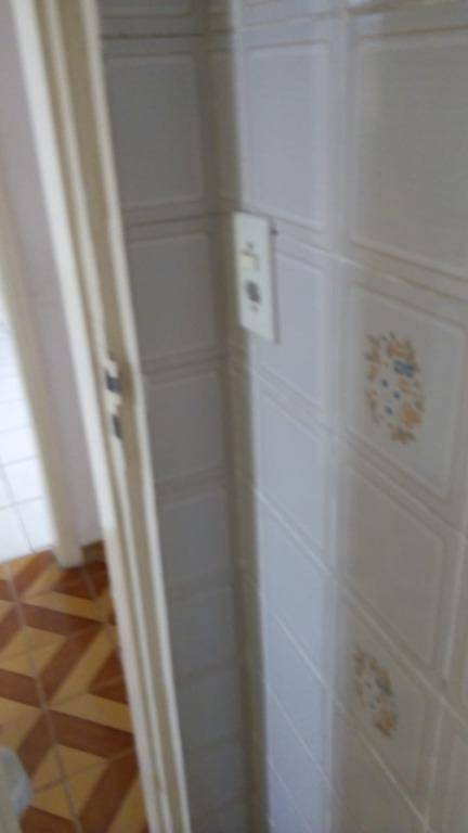 Apartamento para alugar com 2 quartos, 70m² - Foto 56