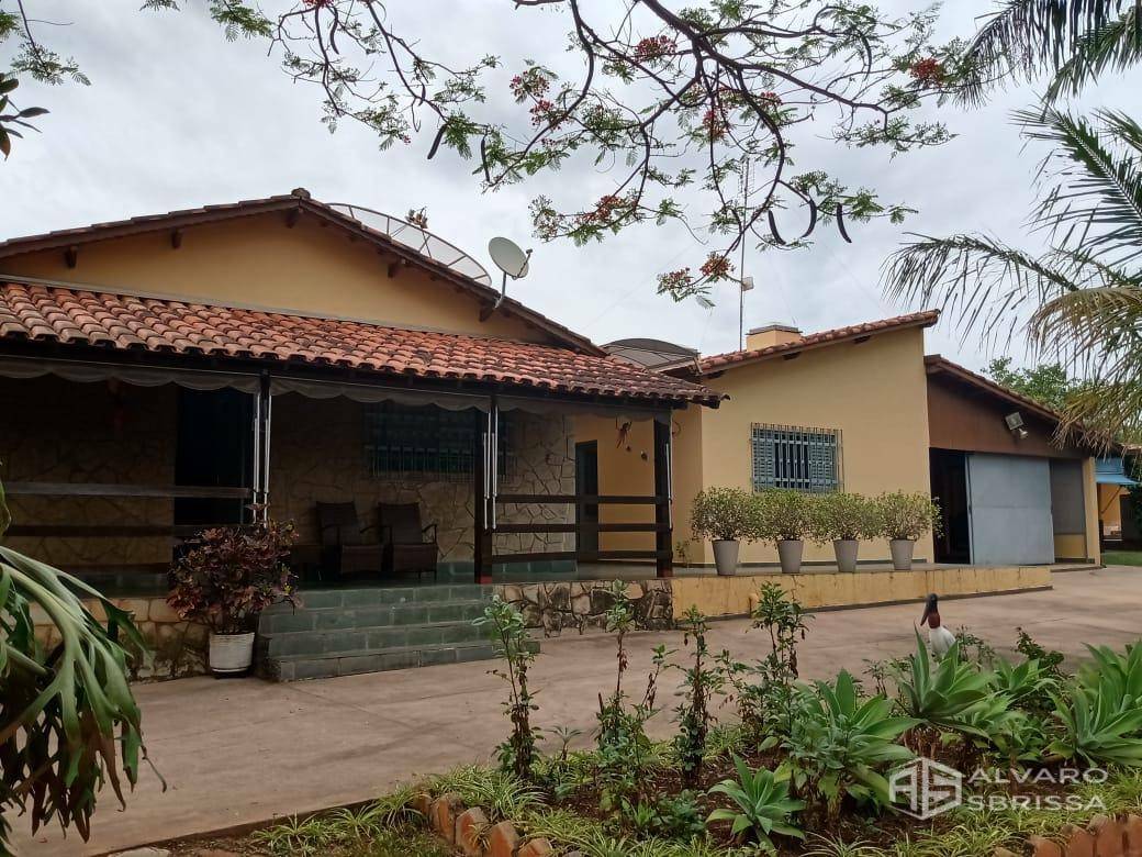 Chácara à venda com 3 quartos, 100m² - Foto 1