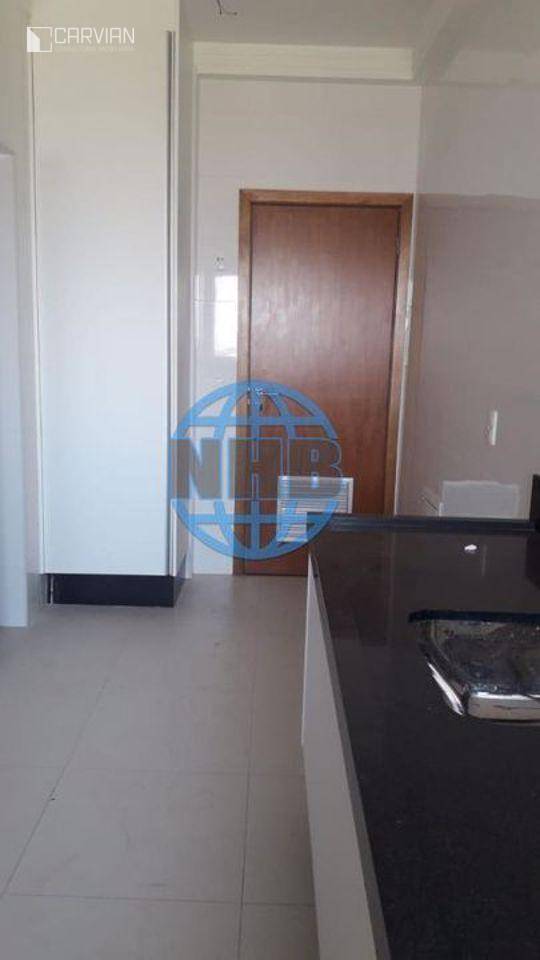 Apartamento à venda com 3 quartos, 195m² - Foto 23