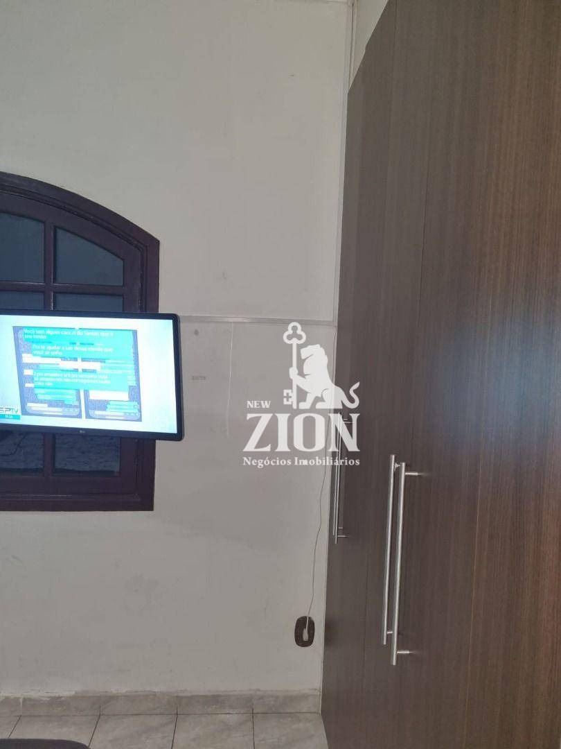 Casa à venda com 3 quartos, 210m² - Foto 14