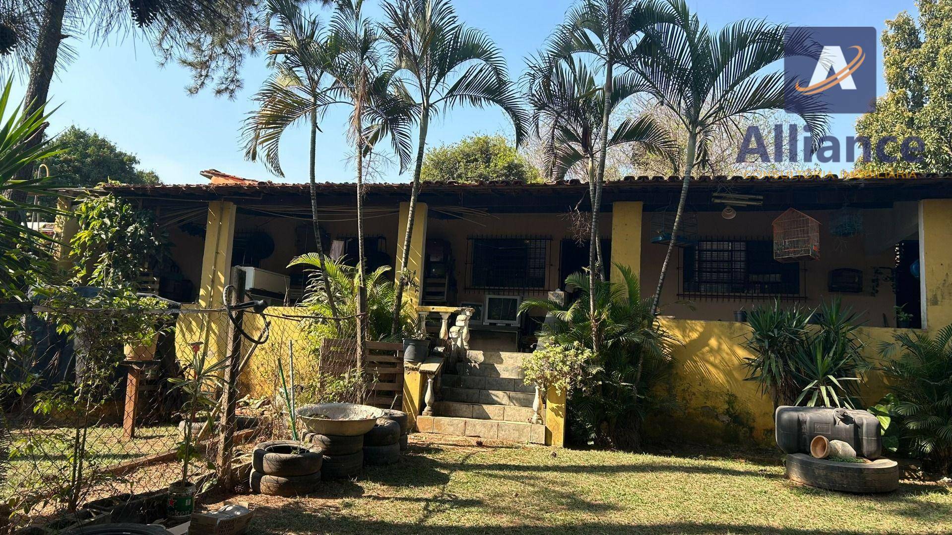 Chácara à venda com 1 quarto, 184m² - Foto 2