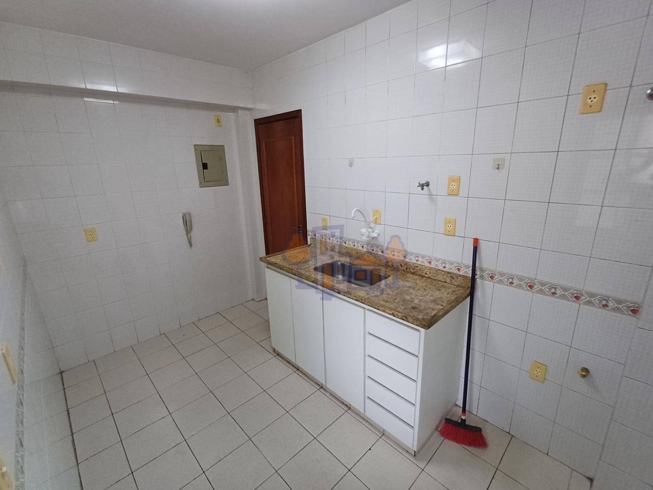 Apartamento à venda com 2 quartos, 100m² - Foto 14