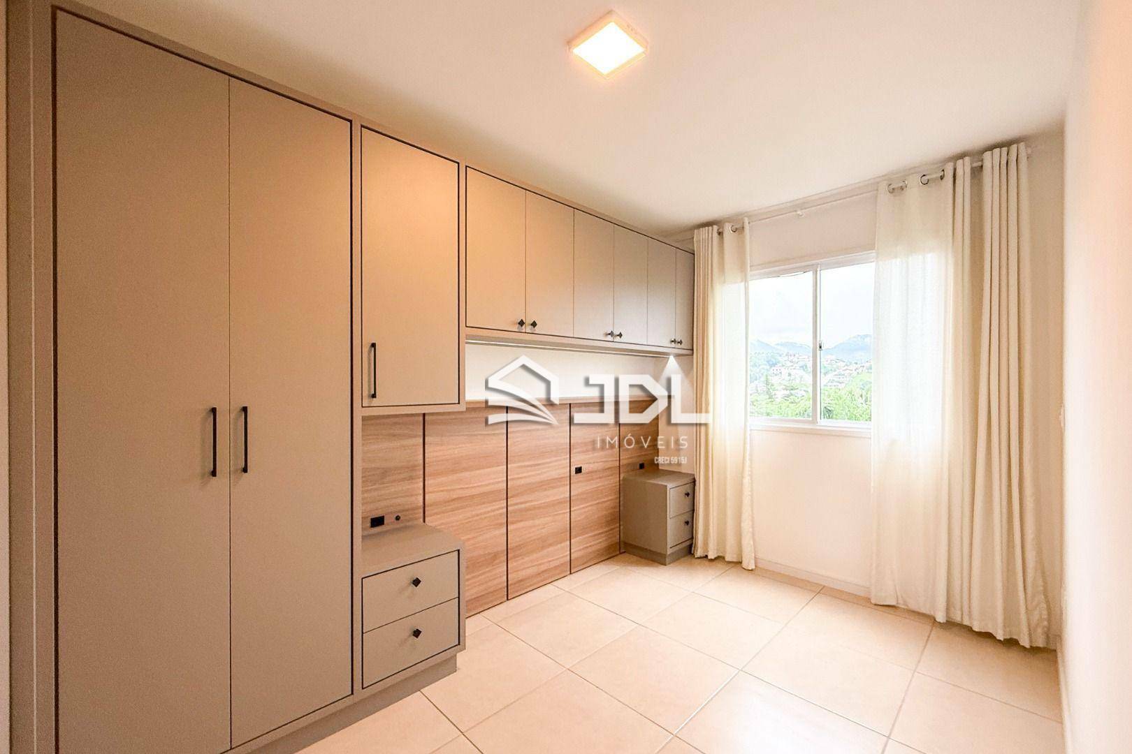 Apartamento à venda com 2 quartos, 60m² - Foto 5