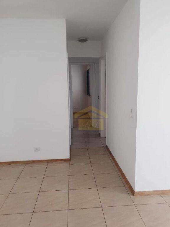 Apartamento à venda com 3 quartos, 70m² - Foto 9