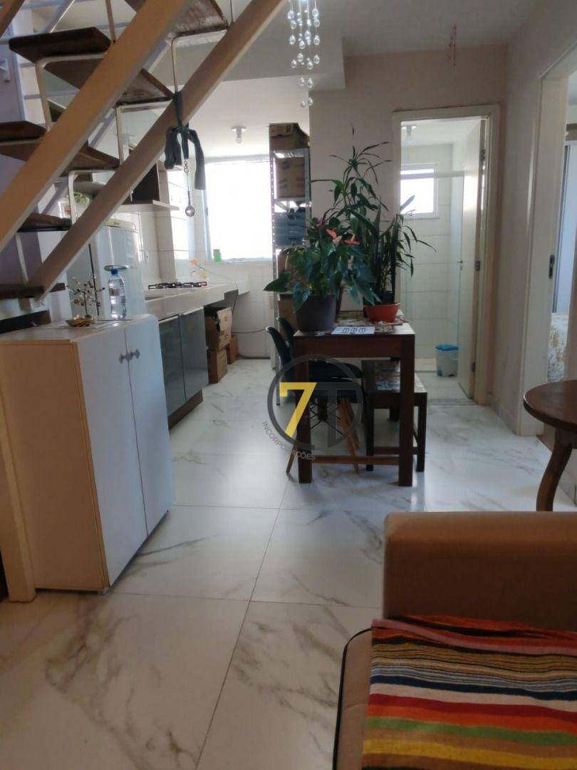 Cobertura à venda com 2 quartos, 110m² - Foto 1