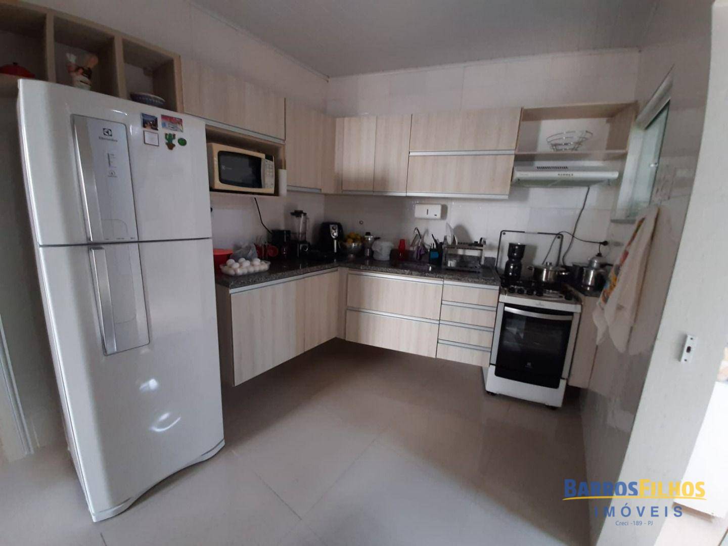 Casa, 4 quartos, 227 m² - Foto 3