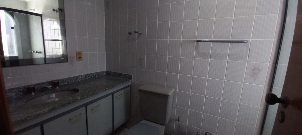 Apartamento à venda e aluguel com 3 quartos, 135m² - Foto 10