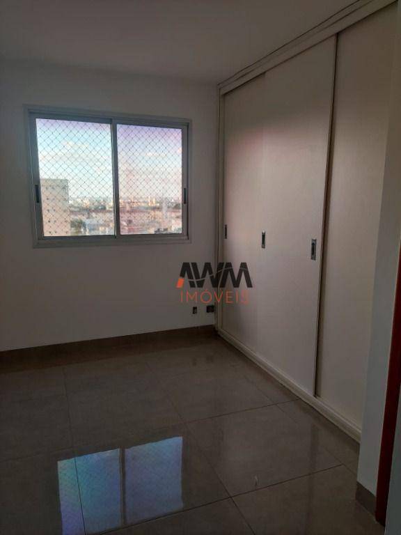 Apartamento à venda com 3 quartos, 78m² - Foto 1