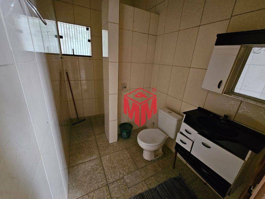 Casa para alugar com 4 quartos, 160m² - Foto 12