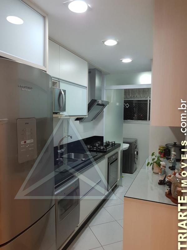 Apartamento à venda com 3 quartos, 74m² - Foto 10