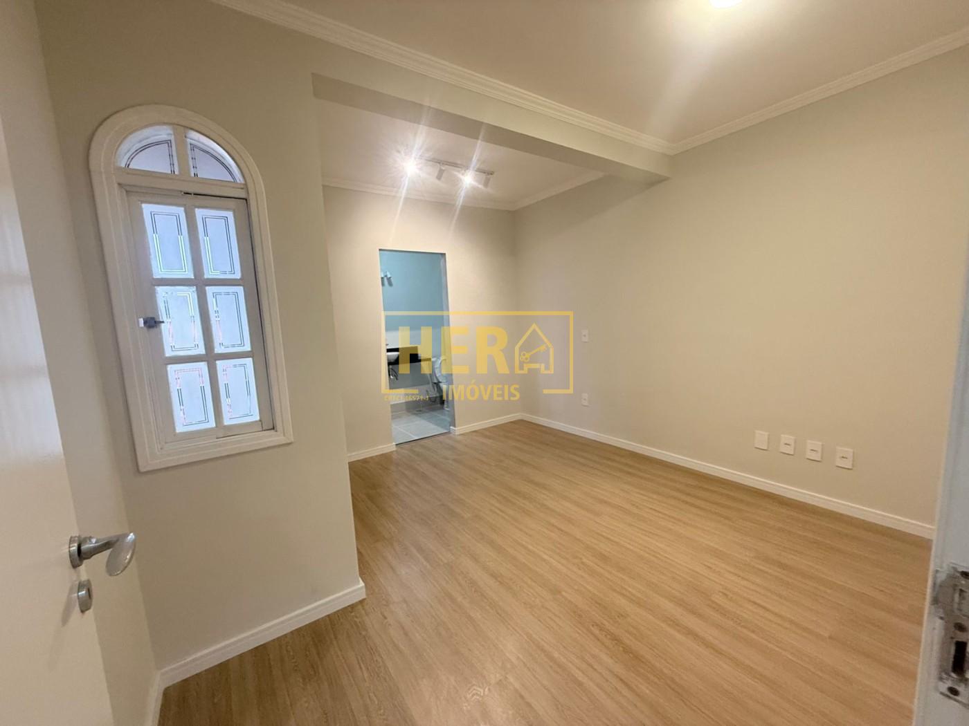 Casa de Condomínio à venda, 220m² - Foto 5