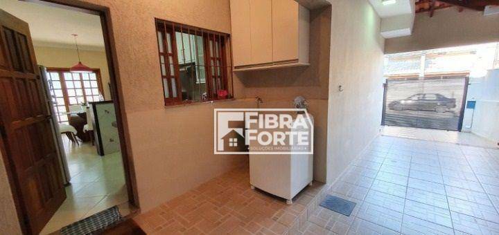 Casa à venda com 3 quartos, 148m² - Foto 13