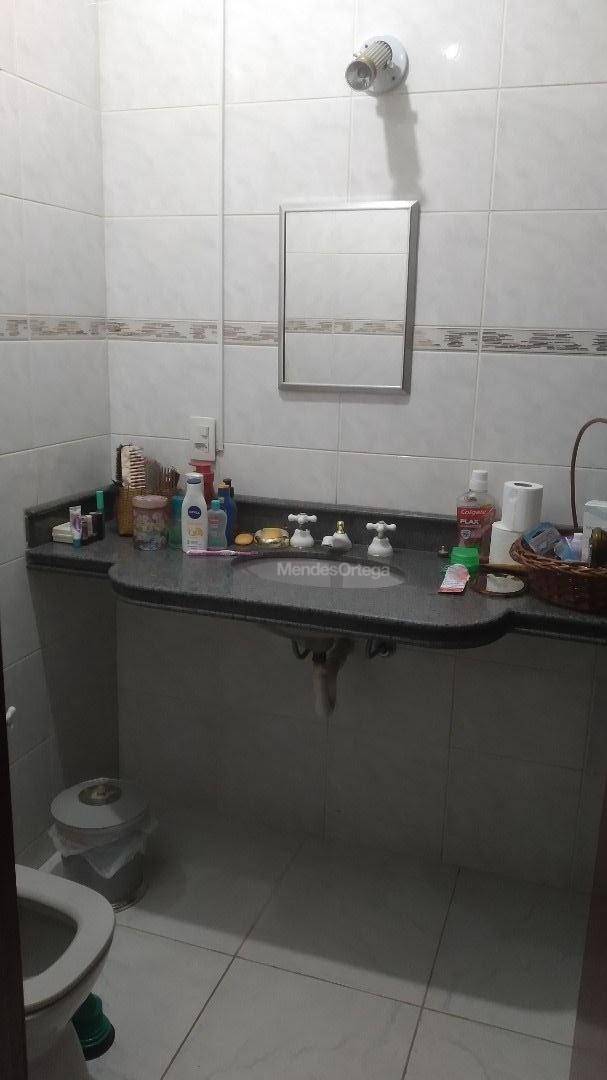 Casa de Condomínio à venda com 4 quartos, 325m² - Foto 18