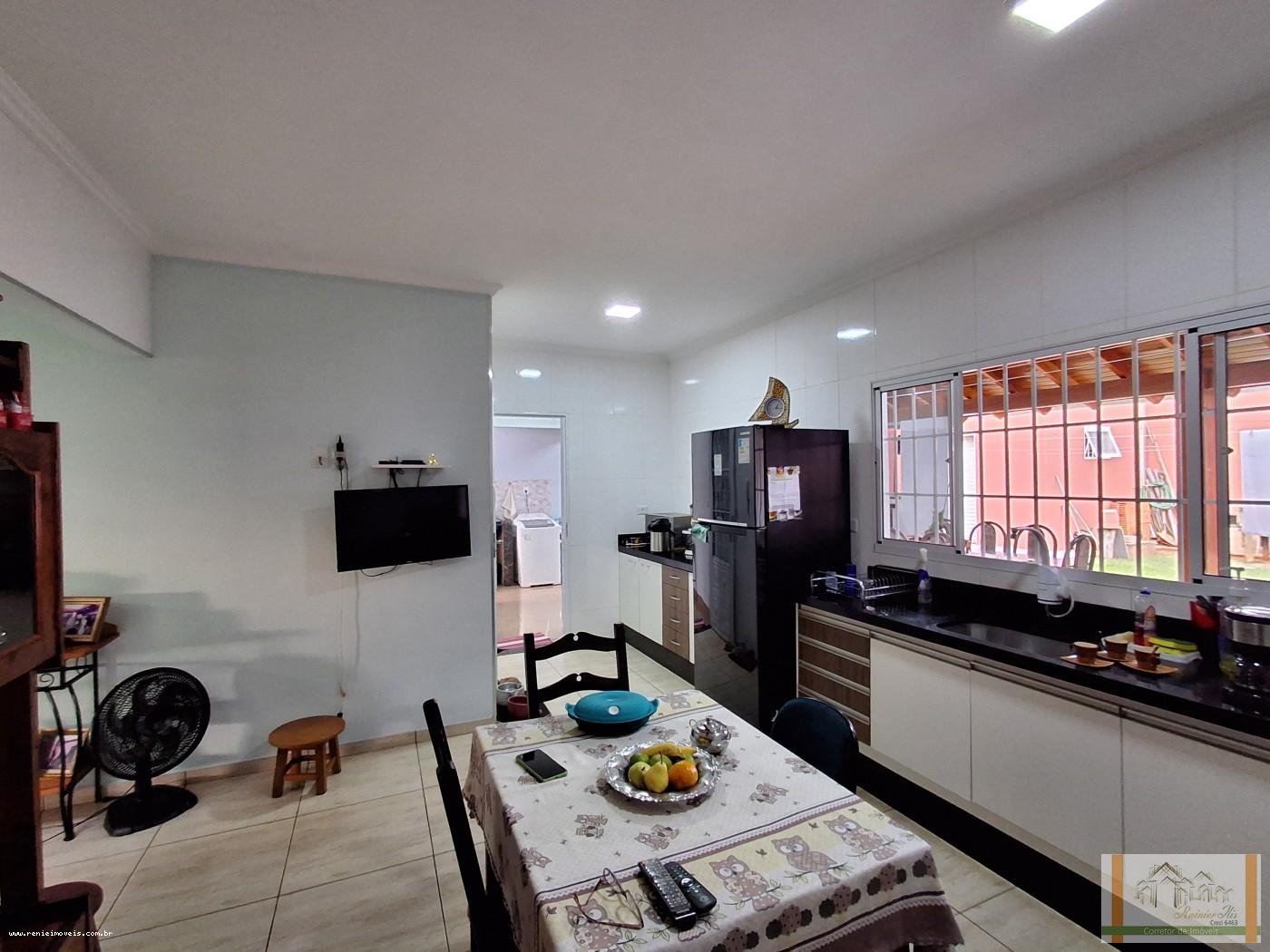 Casa para alugar com 3 quartos, 360m² - Foto 16