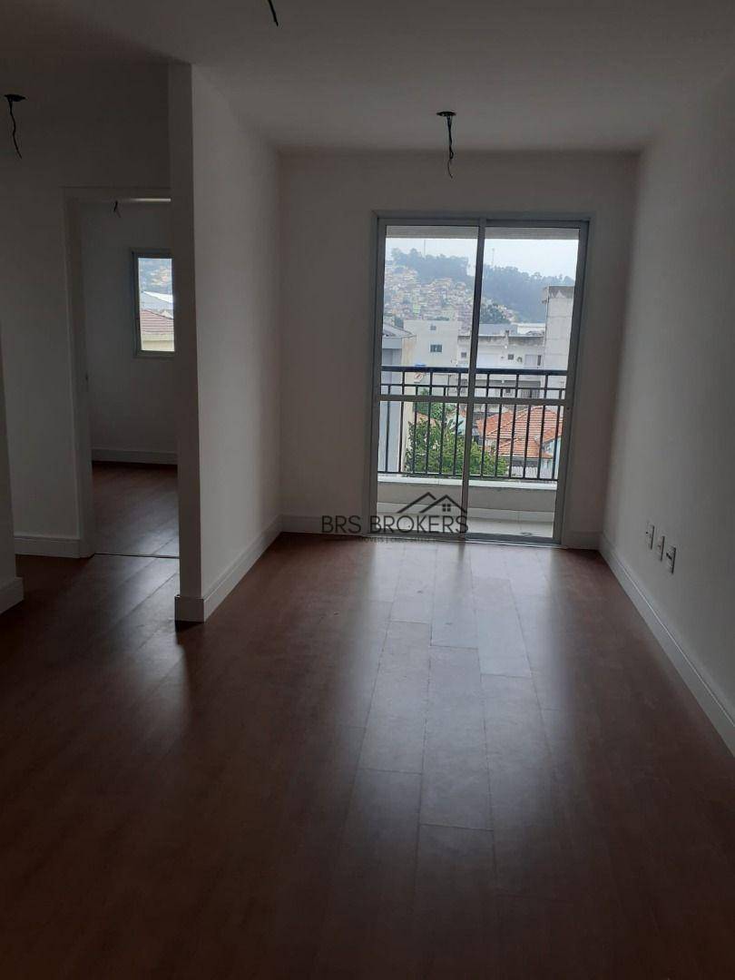 Apartamento à venda com 2 quartos, 45m² - Foto 2