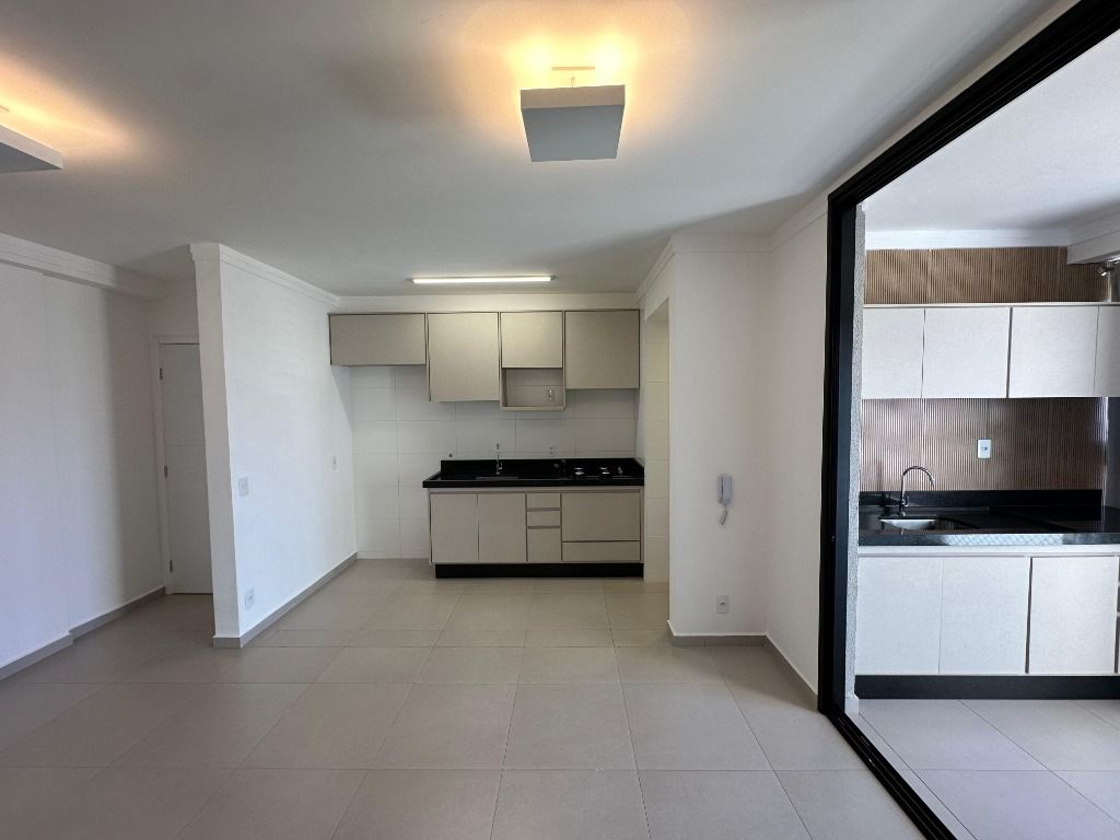 Apartamento para alugar com 2 quartos, 60m² - Foto 17