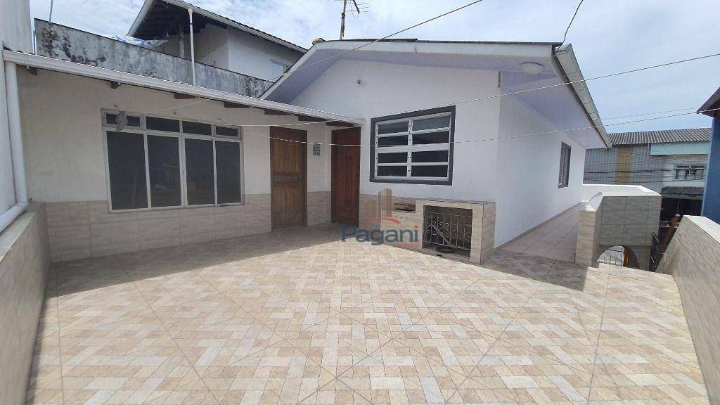 Casa à venda com 4 quartos, 244m² - Foto 4