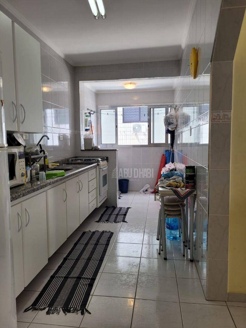 Apartamento à venda com 2 quartos, 75m² - Foto 8