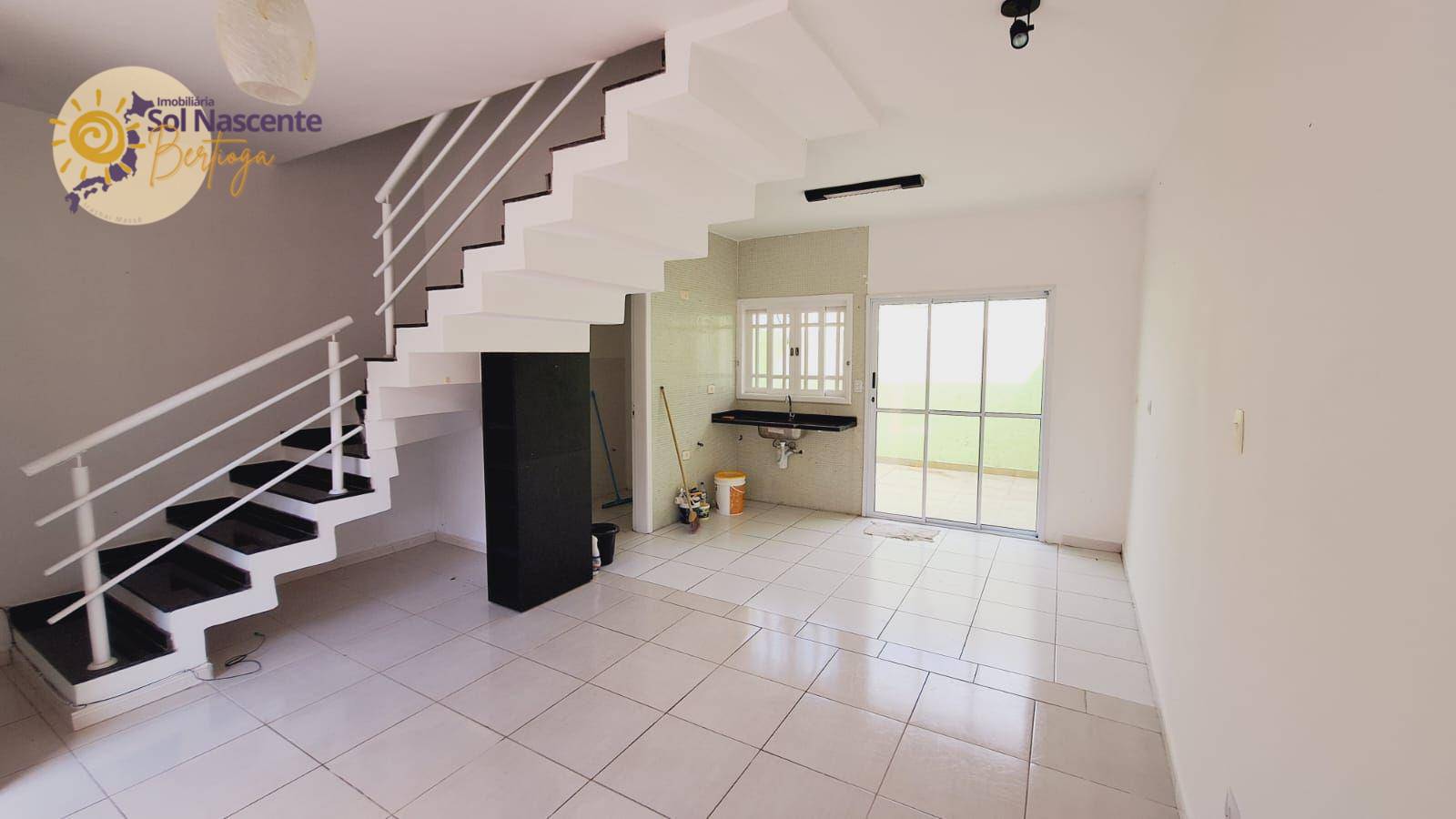 Casa para alugar com 2 quartos, 70m² - Foto 8