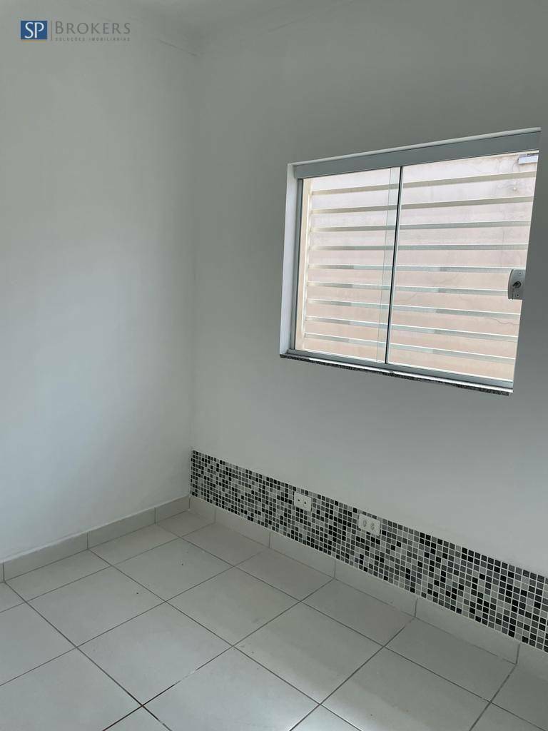 Casa à venda com 3 quartos, 130m² - Foto 4