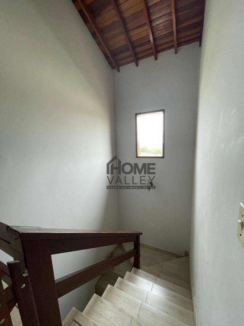 Casa de Condomínio à venda com 3 quartos, 360m² - Foto 45