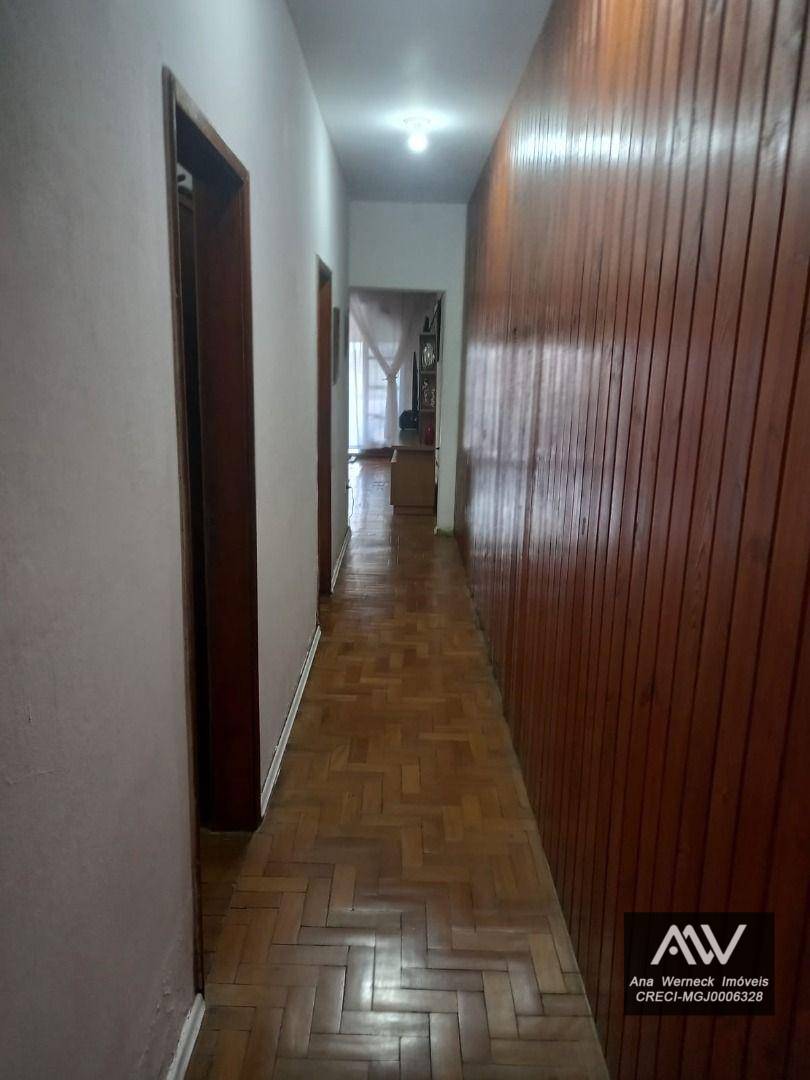 Casa à venda com 5 quartos, 120m² - Foto 14