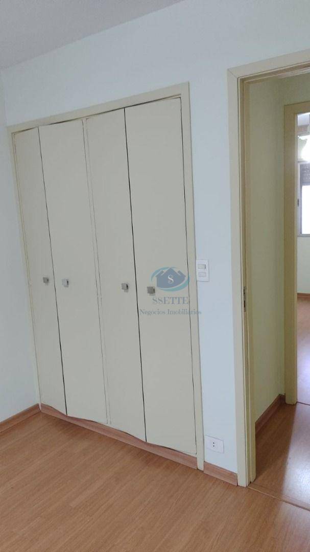 Apartamento à venda com 2 quartos, 62m² - Foto 2