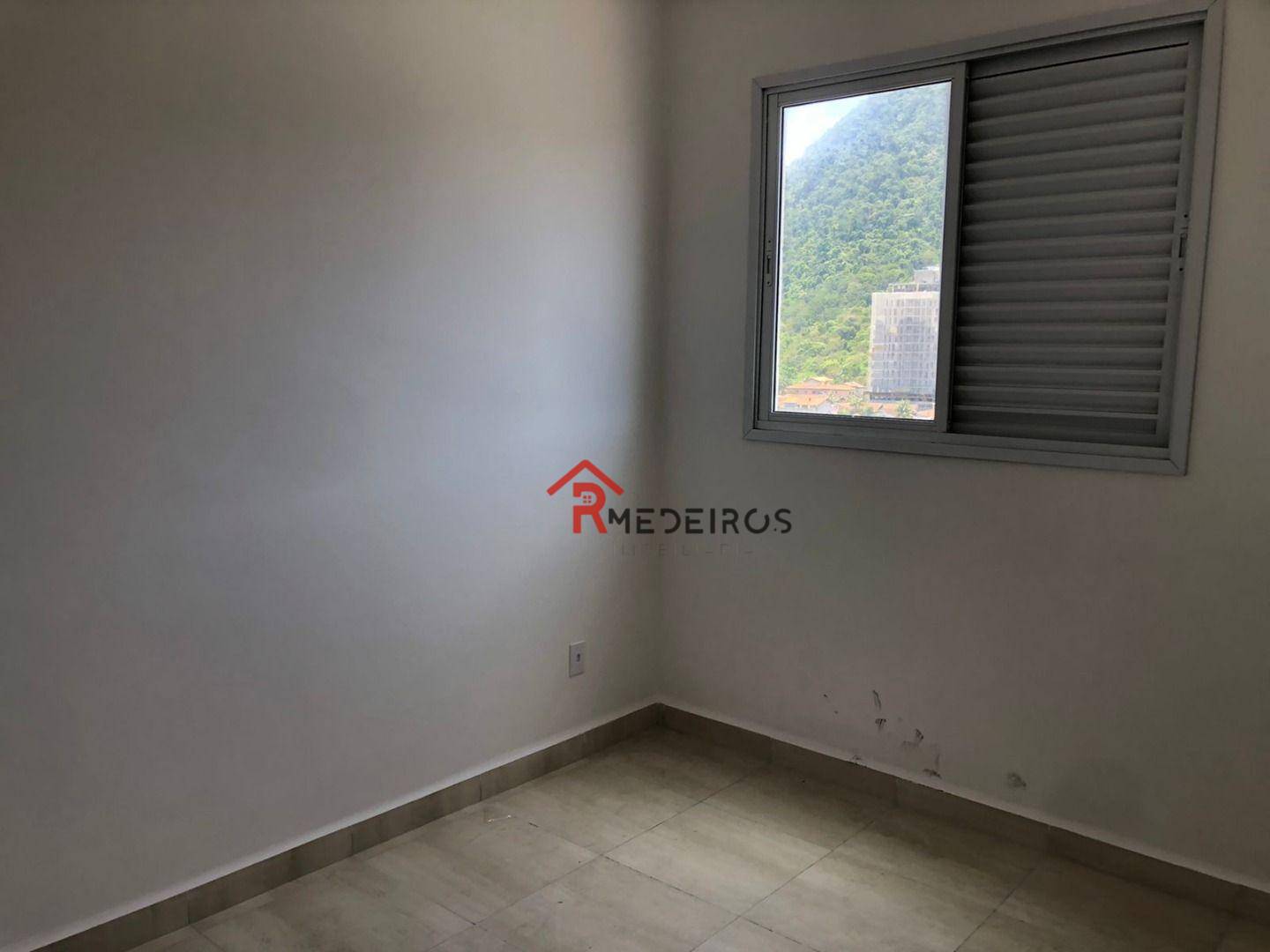 Apartamento à venda com 2 quartos, 64m² - Foto 8