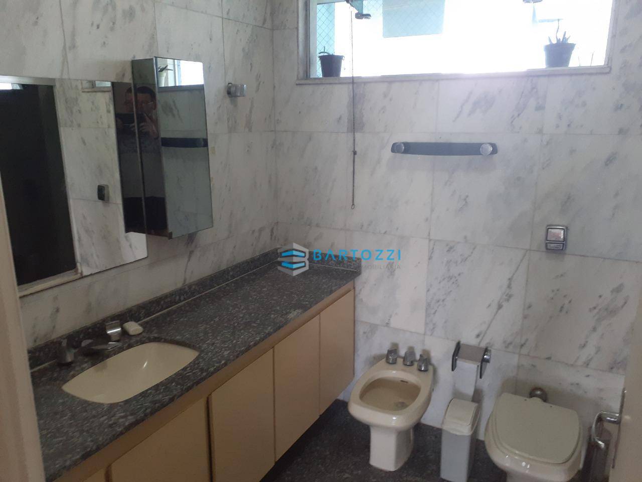 Apartamento à venda com 3 quartos, 210m² - Foto 10