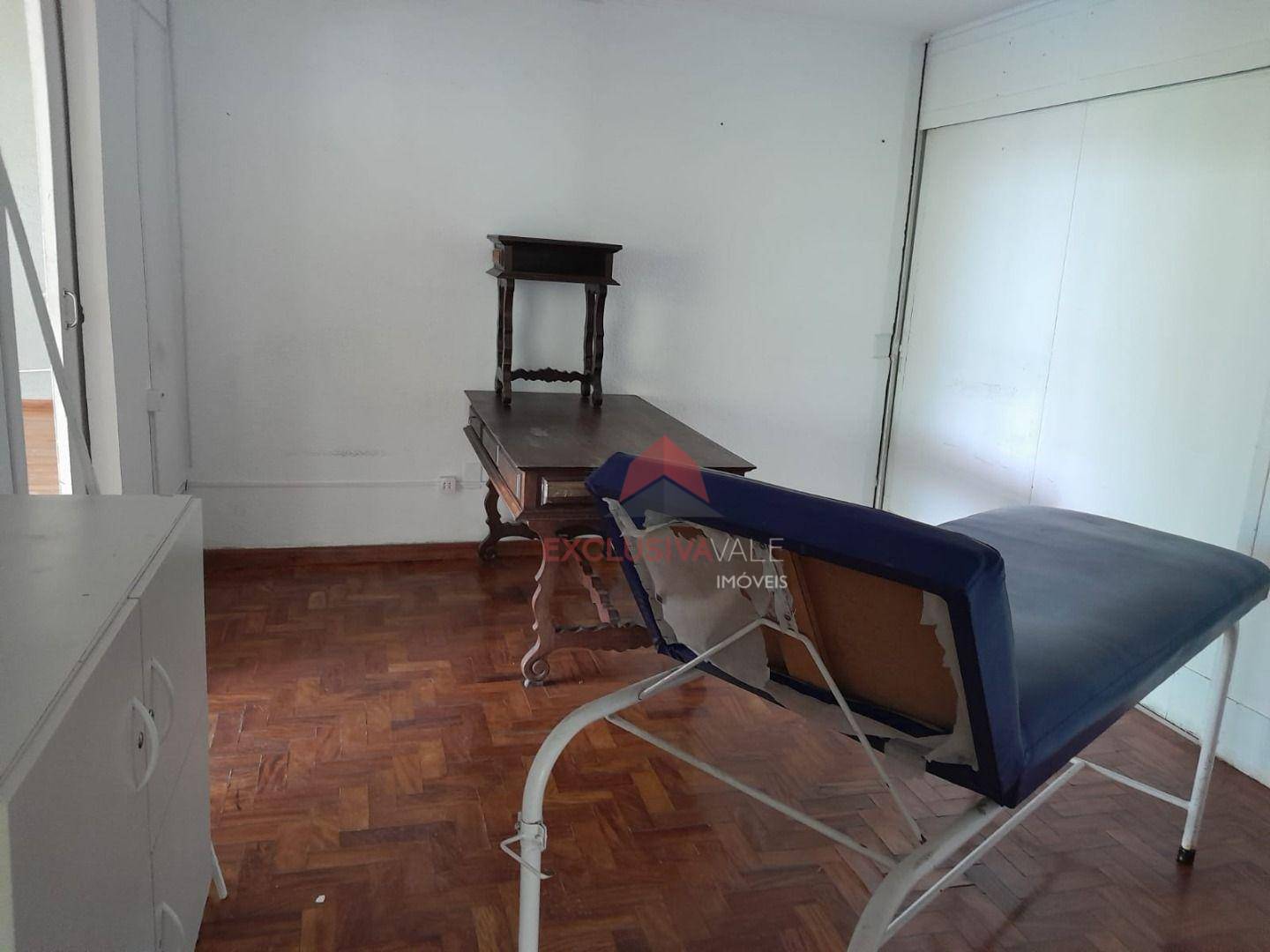 Casa à venda com 4 quartos, 585m² - Foto 13