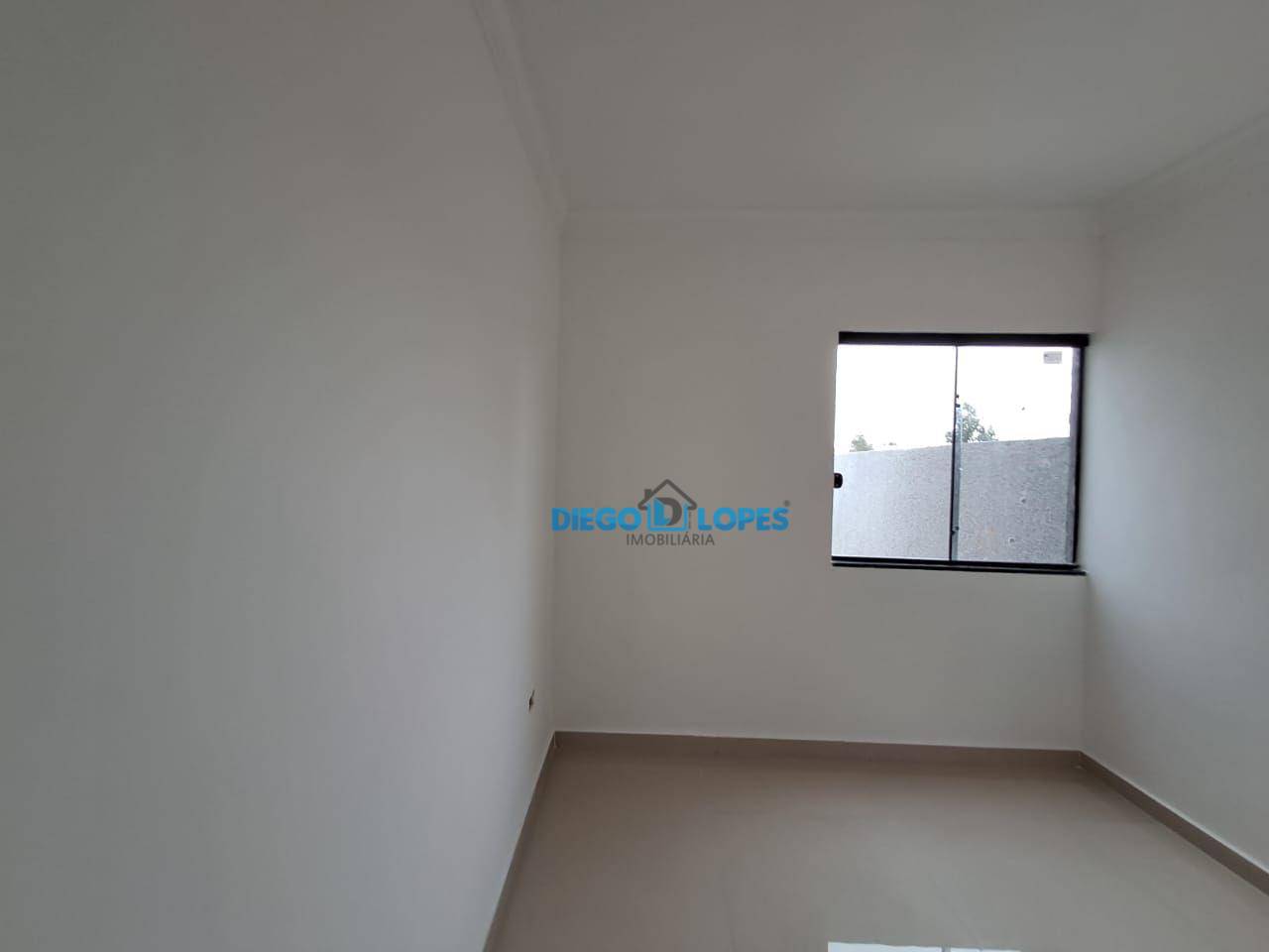 Casa à venda com 3 quartos, 60m² - Foto 10