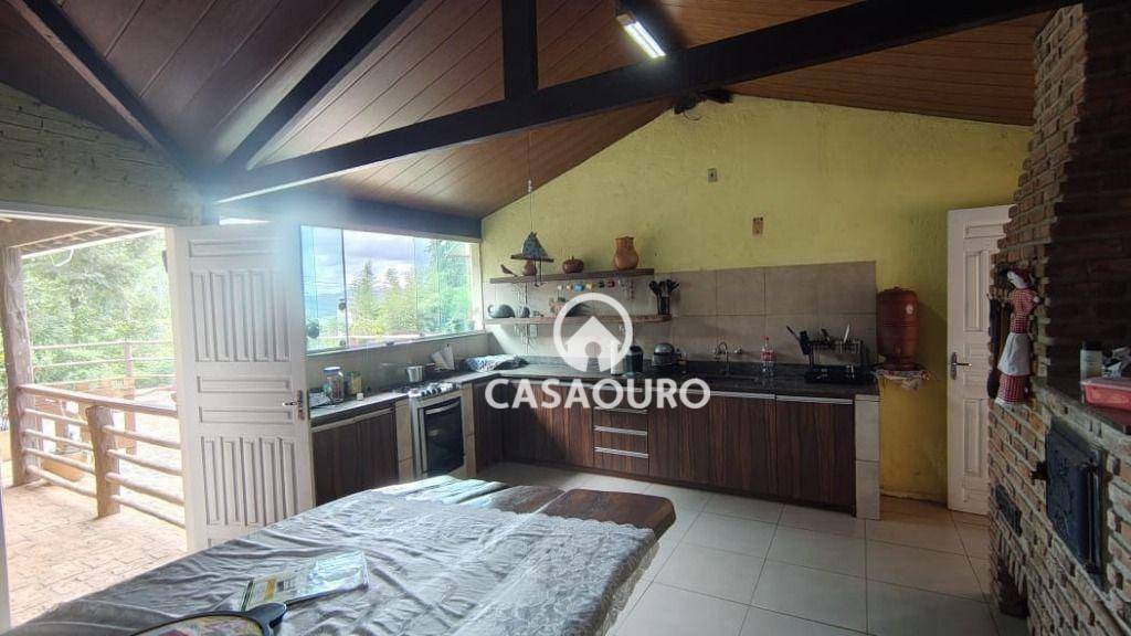 Casa de Condomínio à venda com 4 quartos, 250m² - Foto 13