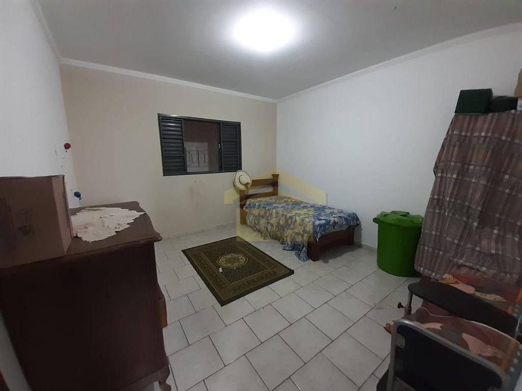 Casa à venda com 3 quartos, 200m² - Foto 3