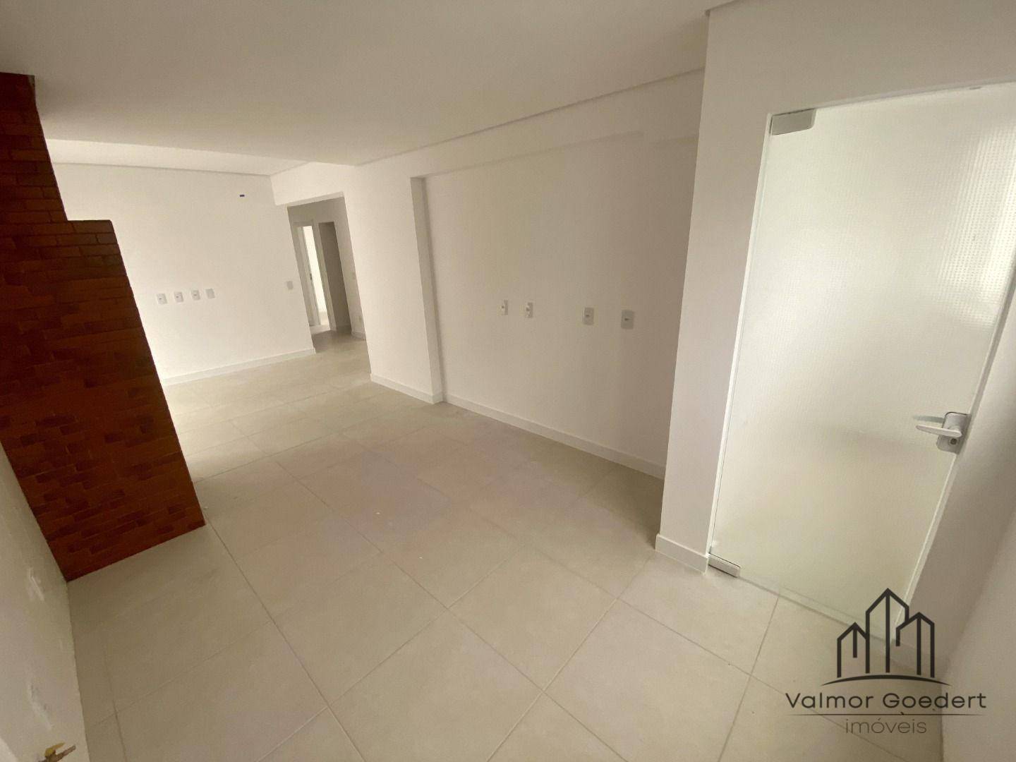 Apartamento para alugar com 3 quartos, 97m² - Foto 4