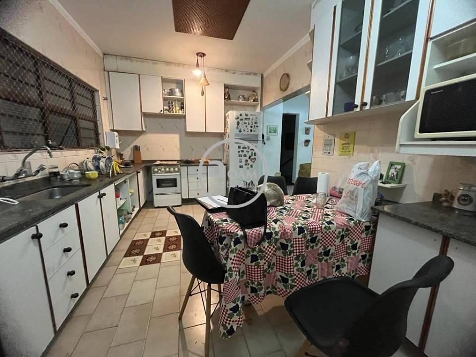 Casa à venda com 3 quartos, 245m² - Foto 12