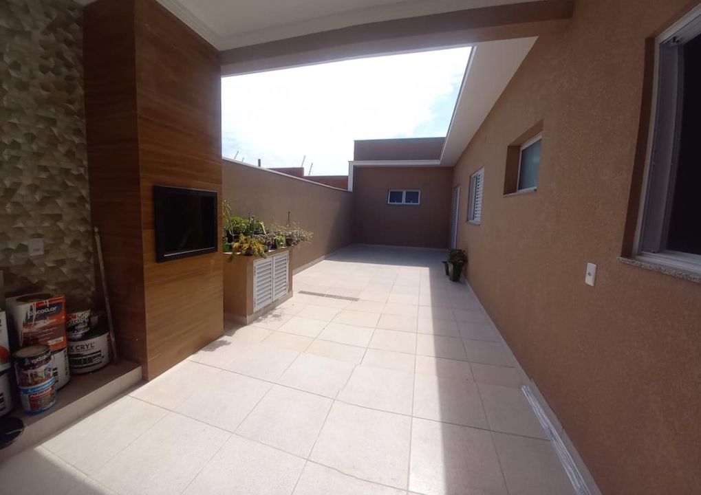 Casa de Condomínio à venda com 3 quartos, 200m² - Foto 1